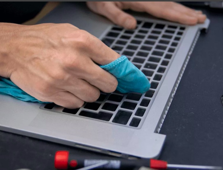 Ремонт ноутбука после залития Академическая метро Москвы